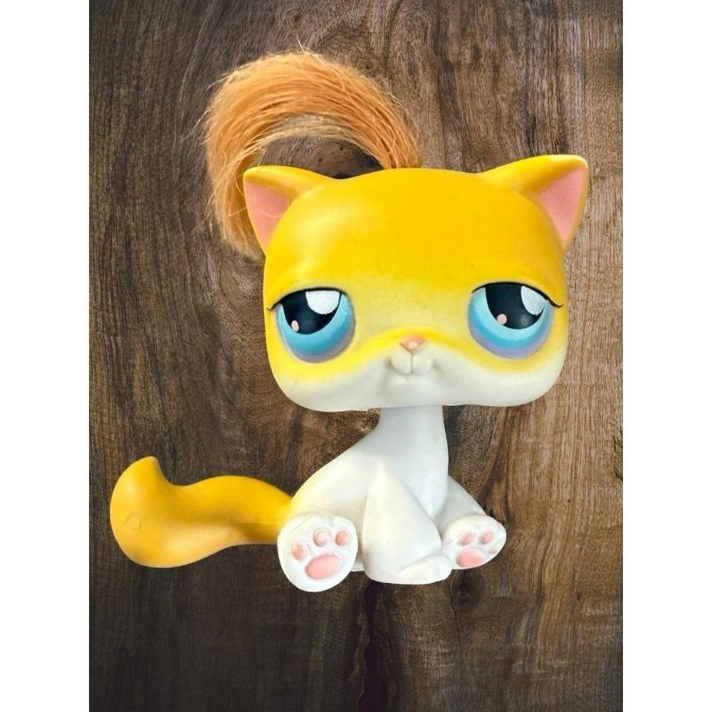 Littlest Pet Shop LPS Shorthair Cat #42‎
